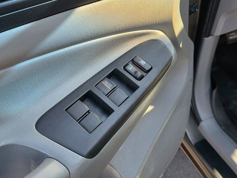 Used 2013 Toyota Tacoma 4x4 Double Cab image 22