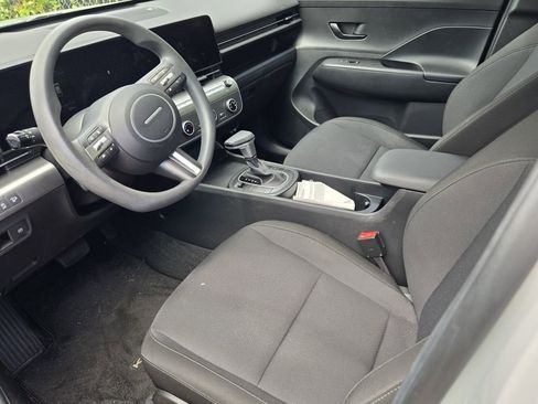 Certified 2025 Hyundai Kona SE FWD image 11