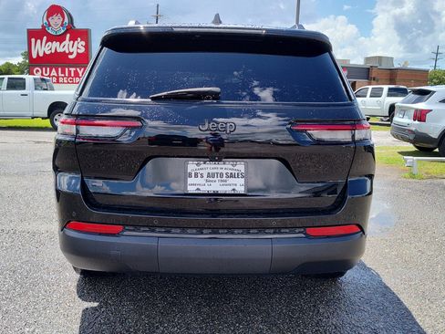 Used 2021 Jeep Grand Cherokee L Laredo image 5