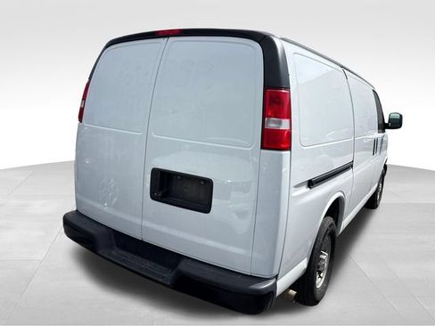 Used 2021 Chevrolet Express 2500 w/ Driver Convenience Package RWD image 3