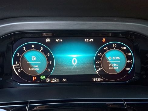 Used 2024 Volkswagen Atlas Cross Sport SE image 20