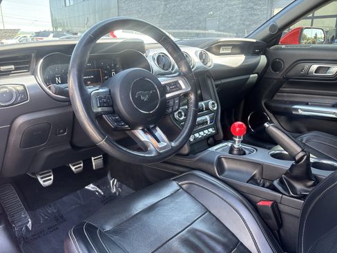 Used 2019 Ford Mustang GT Premium w/ Equipment Group 401A RWD image 30