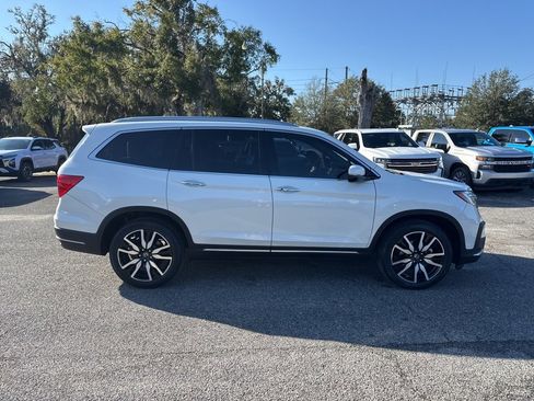 Used 2019 Honda Pilot Touring image 3