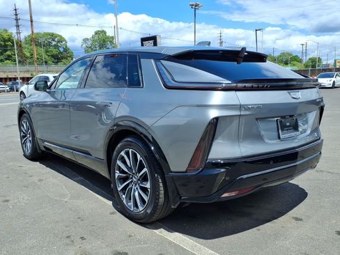 Certified 2024 Cadillac Lyriq Sport w/ LPO, Floor Liner Package AWD/4WD image 7