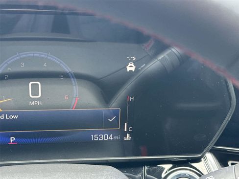 Used 2024 Chevrolet Trax RS w/ Driver Confidence Package image 31