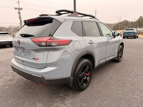 Certified 2025 Nissan Rogue SV image 5