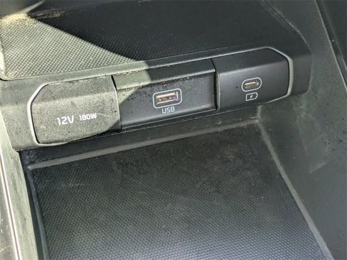 Used 2024 Kia Telluride LX image 25