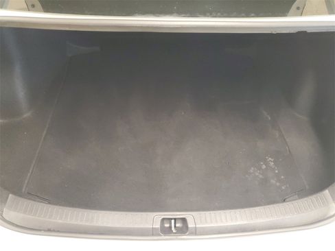 Used 2025 Toyota Corolla LE image 8