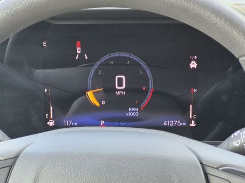 Used 2024 Chevrolet Trax LT FWD image 11