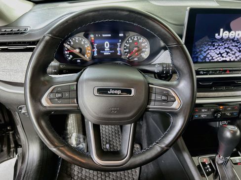 Used 2022 Jeep Compass Latitude w/ Convenience Group AWD/4WD image 11