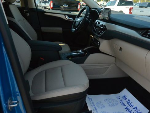 Used 2020 Ford Escape SEL AWD/4WD image 13