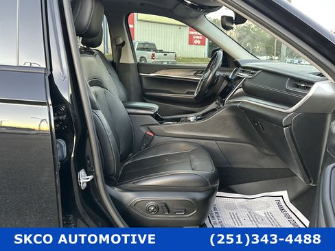 Used 2022 Jeep Grand Cherokee Limited image 13