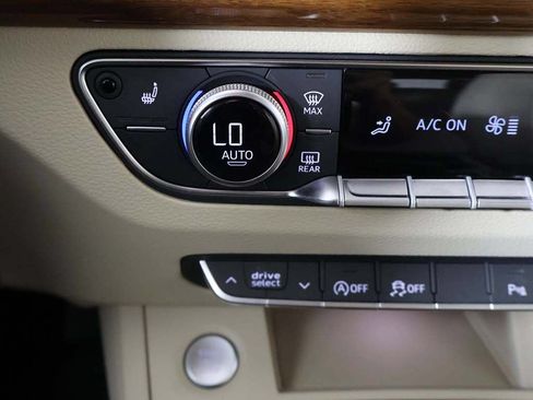 Used 2023 Audi Q5 2.0T Premium w/ Convenience Package AWD/4WD image 48