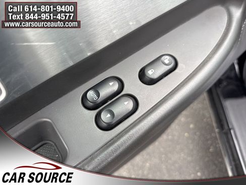 Used 2002 Ford Thunderbird image 17