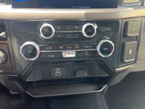Used 2025 Ford F150 XLT w/ Equipment Group 301A Standard RWD image 19