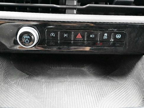 Used 2025 Ford Explorer ST-Line AWD/4WD image 59