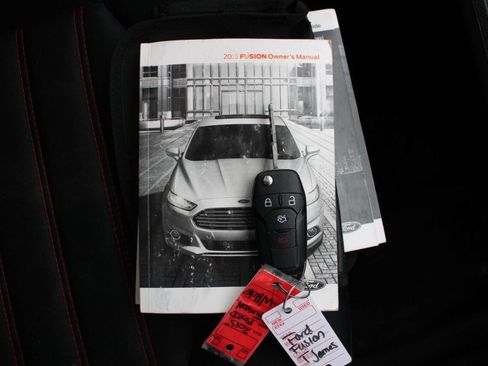 Used 2015 Ford Fusion SE w/ Equipment Group 201A FWD image 39