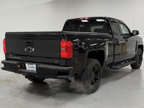 Used 2016 Chevrolet Silverado 1500 LT w/ Midnight Edition image 4