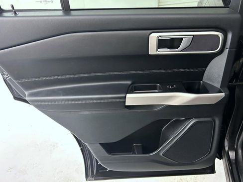 Used 2023 Ford Explorer XLT w/ Equipment Group 202A image 22