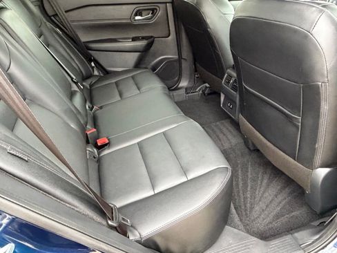 Certified 2026 Nissan Rogue SL FWD image 34
