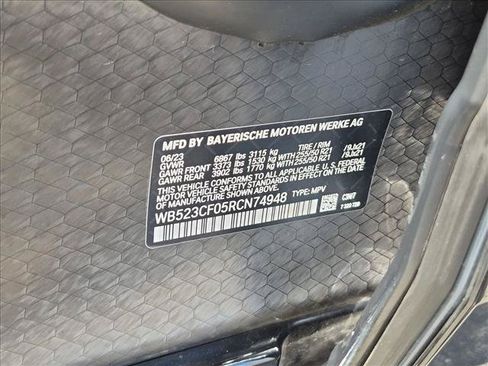 Used 2024 BMW iX xDrive50 w/ Premium Package AWD/4WD image 26
