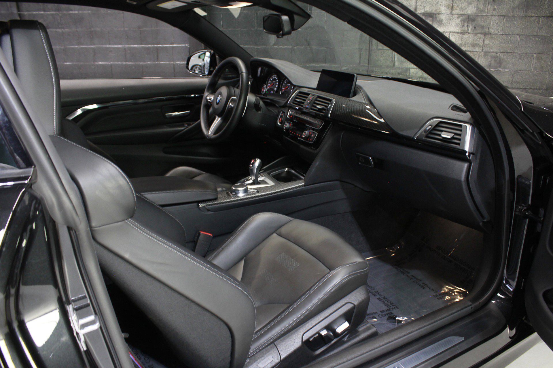 Used 2018 BMW M4 Coupe w/ Competition Package RWD image 46