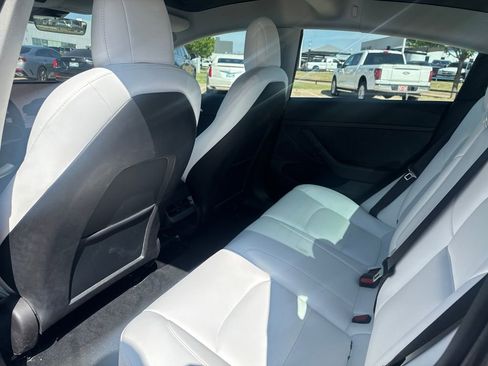 Used 2022 Tesla Model 3 Long Range AWD/4WD image 8