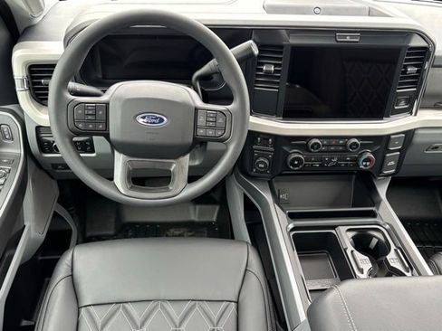 New 2026 Ford F250 XLT w/ XLT Premium Package image 31