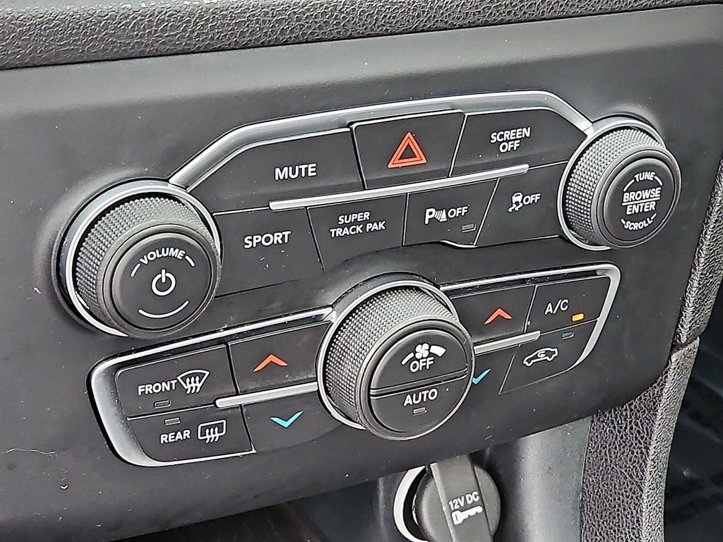 Used 2023 Dodge Charger R/T RWD image 16