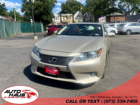 Used 2015 Lexus ES 350 F Sport w/ Luxury Package FWD image 1