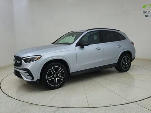 Used 2025 Mercedes-Benz GLC 300 4MATIC image 66