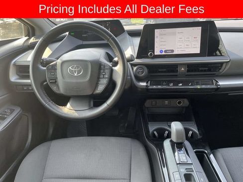 Used 2024 Toyota Prius LE FWD image 15