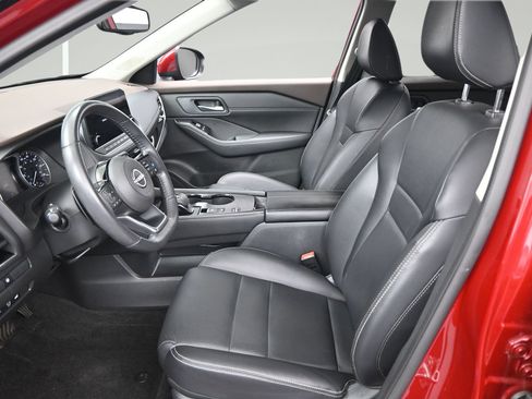 Certified 2023 Nissan Rogue SL w/ SL Premium Package FWD image 9