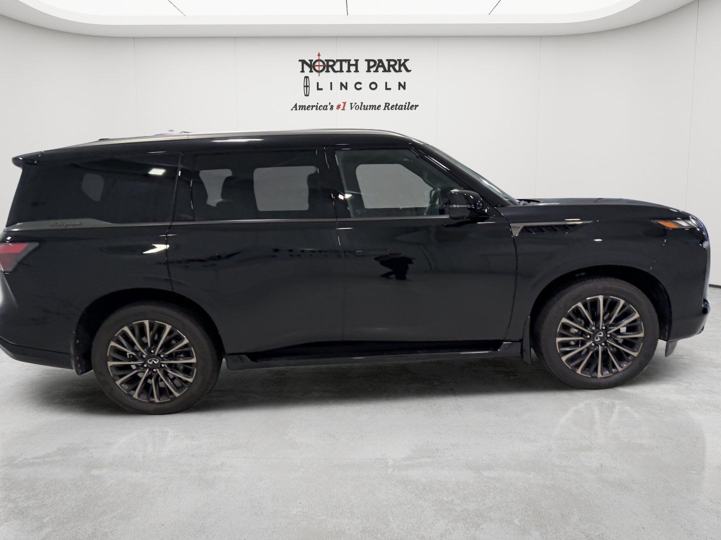 Used 2026 INFINITI QX80 Autograph AWD/4WD image 7