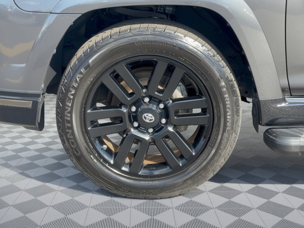 Used 2019 Toyota 4Runner Limited AWD/4WD image 13