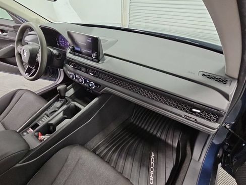 Used 2024 Honda Accord EX image 33