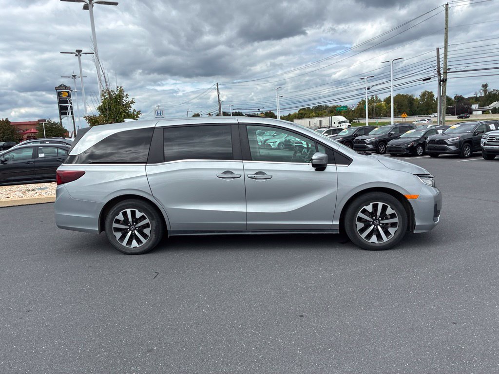 Used 2025 Honda Odyssey EX-L image 6