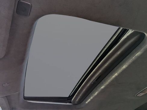 Used 2024 GMC Sierra 3500 Denali Ultimate image 19