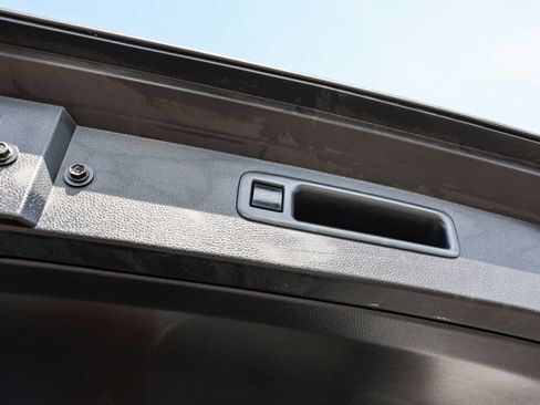 Used 2023 Toyota Highlander XSE image 27