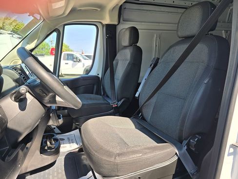 Used 2023 RAM ProMaster 2500 FWD image 24