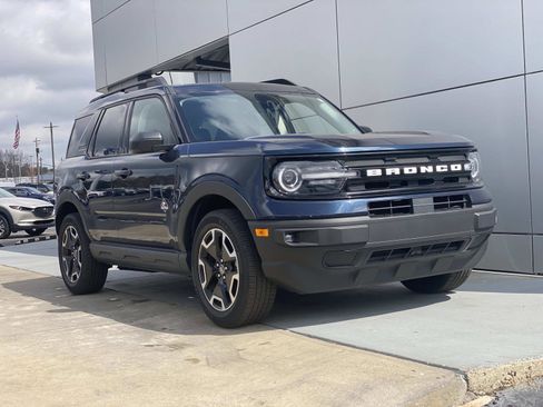 Used 2021 Ford Bronco Sport Outer Banks w/ Outer Banks Package image 1