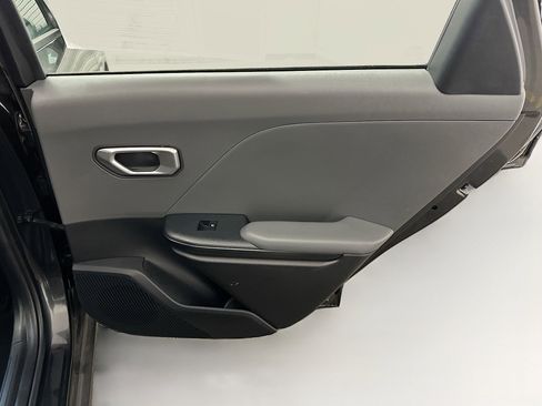 Used 2025 Kia K4 FWD image 30