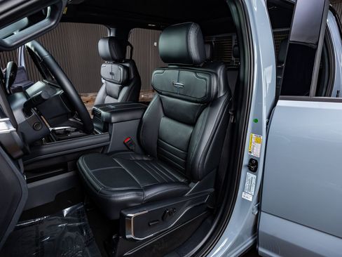 Used 2026 Ford F250 Platinum image 30