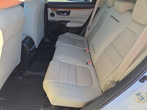 Used 2018 Honda CR-V Touring image 16