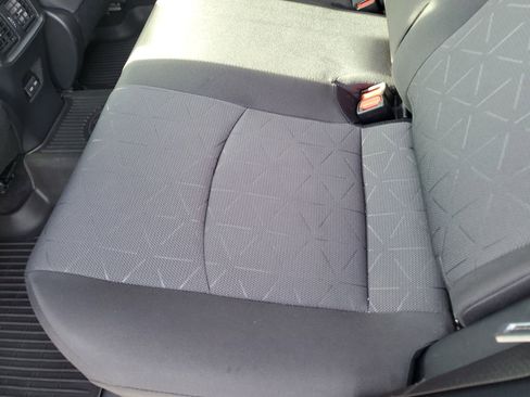 Used 2022 Toyota RAV4 XLE w/ Convenience Package image 15