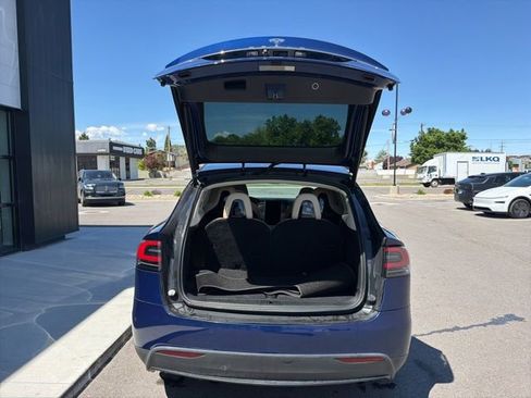 Used 2017 Tesla Model X 75D AWD/4WD image 7
