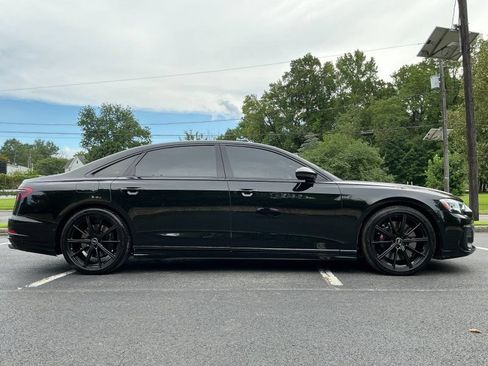 Used 2023 Audi S8 AWD/4WD image 5