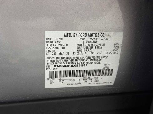 Used 2020 Ford Explorer XLT w/ Equipment Group 202A AWD/4WD image 34