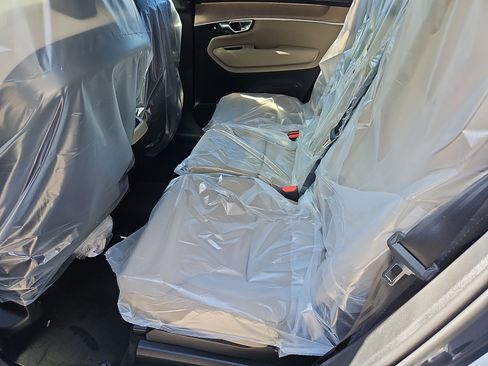 New 2026 Volvo XC90 B6 Plus w/ Protection Package Premier image 21