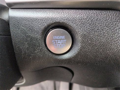 Used 2024 Kia Sorento LX image 19